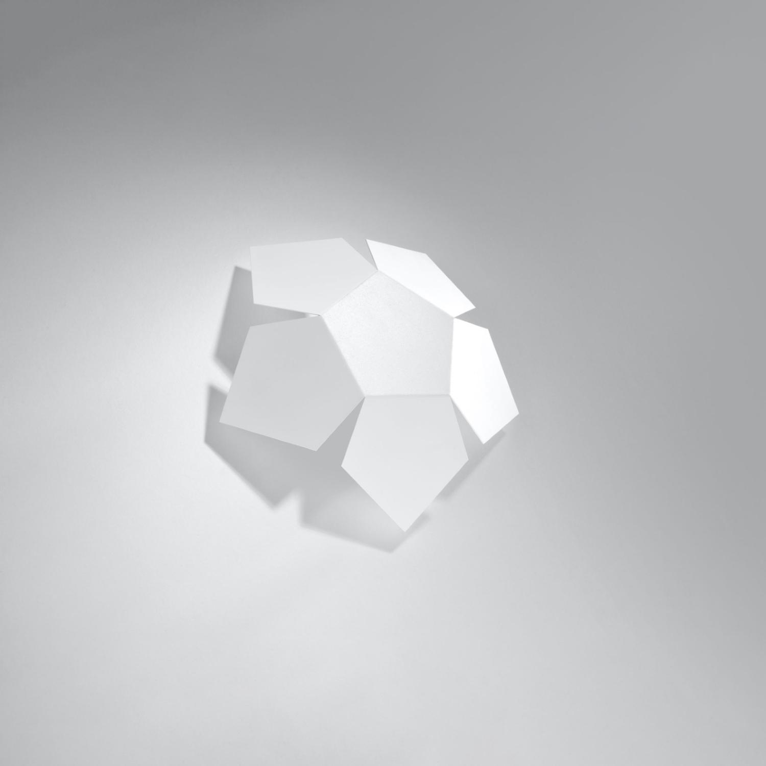 aplique PENTA blanco: el recubrimiento perfecto para tus espacios. Con su brillantez, da vida a cualquier superficie, ofreciendo elegancia y durabilidad, apto para interiores y exteriores.