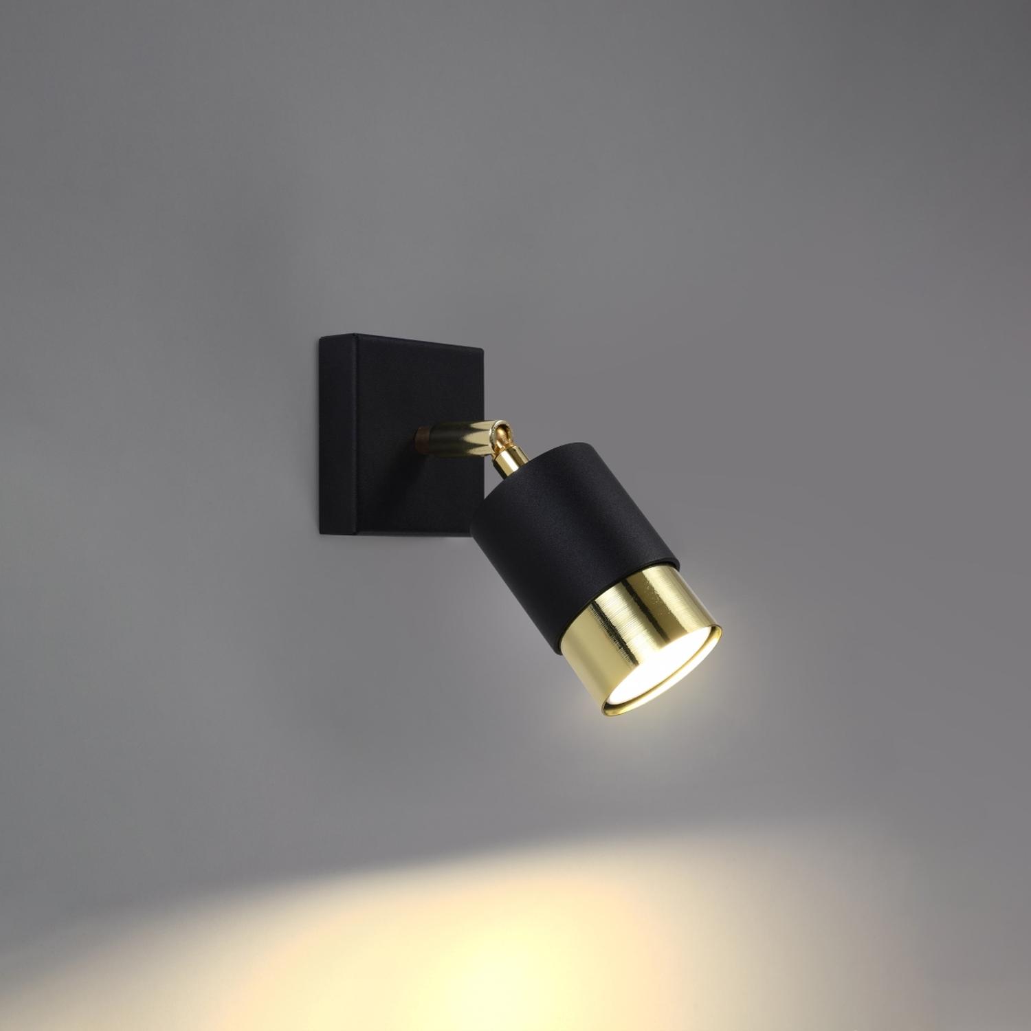 aplique NERO negro/dorado: un producto exclusivo que combina elegancia y sofisticación. Su diseño en negro y dorado aporta un toque de lujo a cualquier entorno. Ideal para destacar.