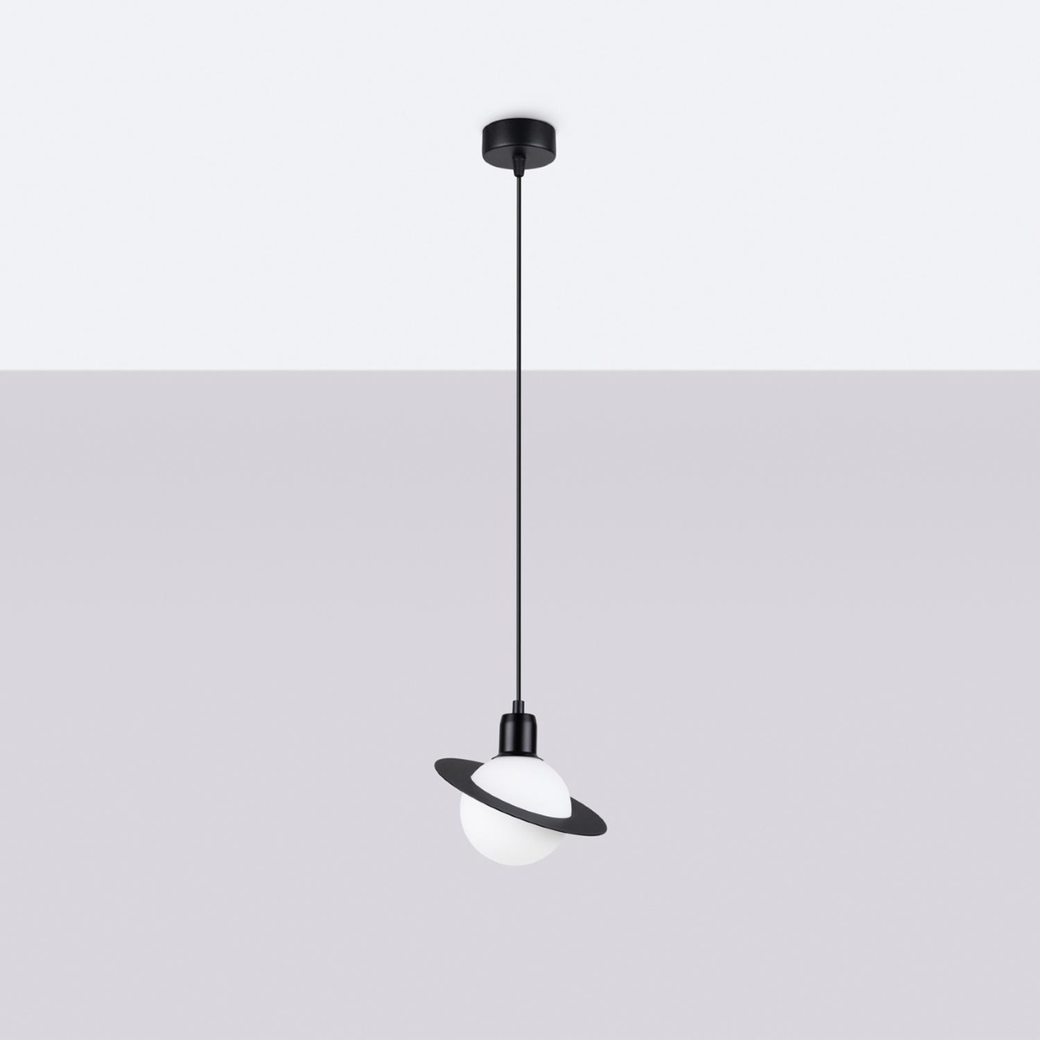 lámpara colgante HYPERION 1 negro, una fusión de elegancia y modernidad. Su diseño minimalista aporta un toque distintivo a cualquier espacio, ideal para iluminar con estilo.