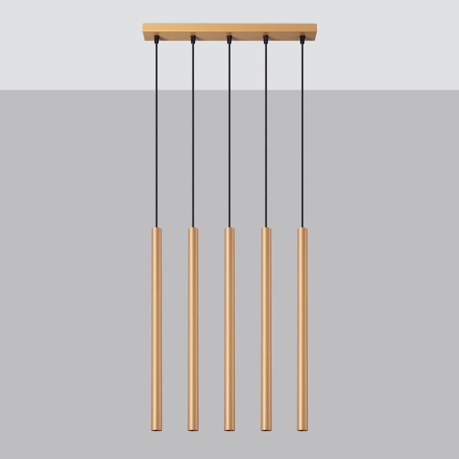 lámpara colgante PASTELO 5L con lujoso acabado dorado, ideal para embellecer cualquier ambiente. Su estilo elegante asegura una iluminación que realza decoraciones modernas y sofisticadas.