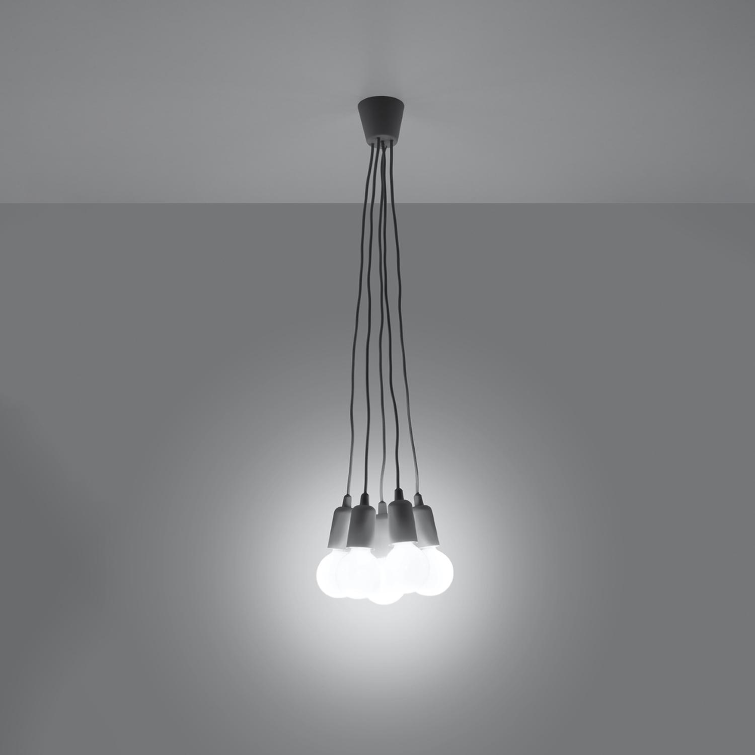 lámpara colgante DIEGO 5 en elegante color gris. Perfecta para iluminar y decorar tu espacio con un toque moderno y sofisticado. Ideal para cualquier ambiente.