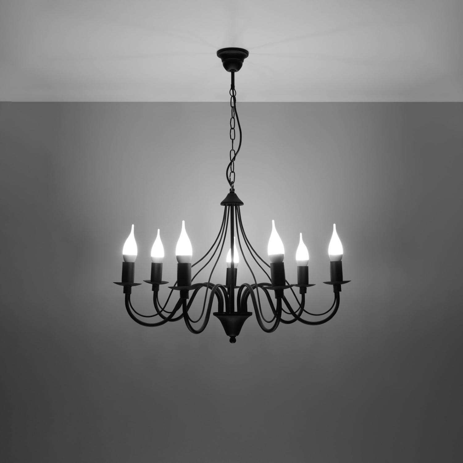 araña MINERWA 7 negra: elegancia y funcionalidad se unen en este diseño moderno. Perfecta para iluminar cualquier espacio con un toque sofisticado y distintivo. Ideal para tu hogar.