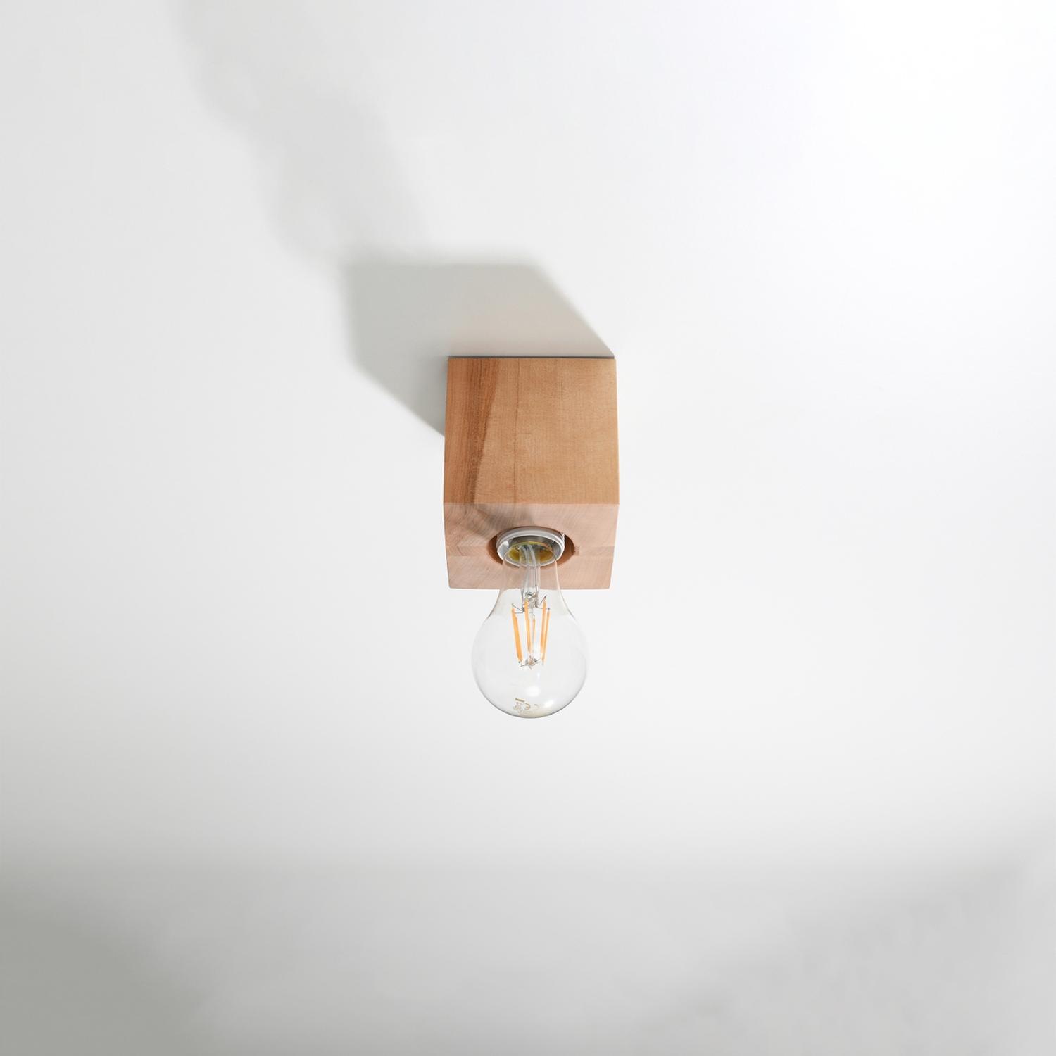 lámpara de techo ARIZ, elaborada en madera natural, un elemento de diseño que aporta calidez y elegancia a cualquier espacio. Ideal para iluminar tu hogar con estilo.