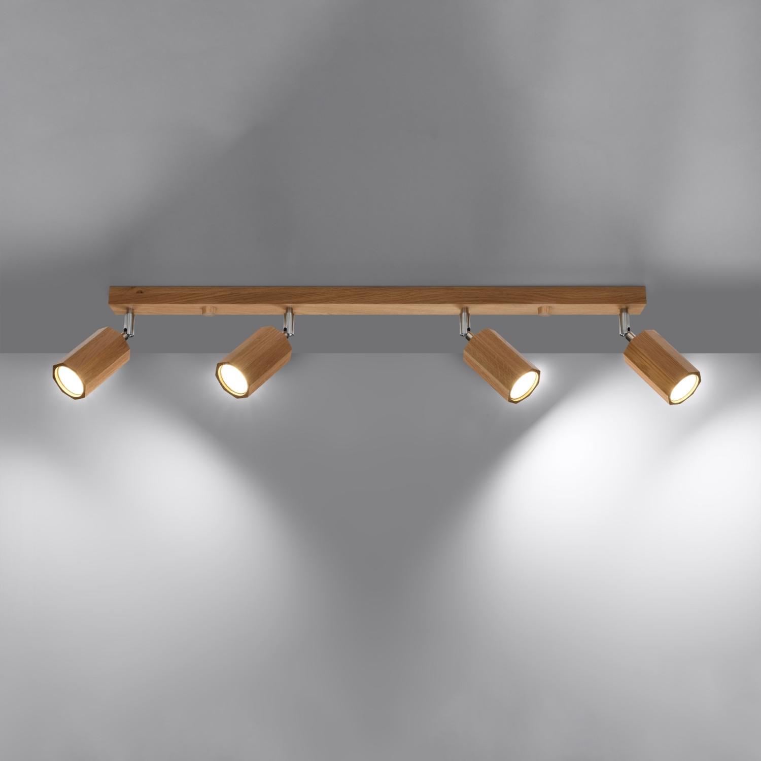 lámpara de techo ZEKE 4 roble: Elegante y moderna, esta lámpara ofrece una iluminación cálida y acogedora, ideal para realzar cualquier espacio con su diseño en madera de roble.