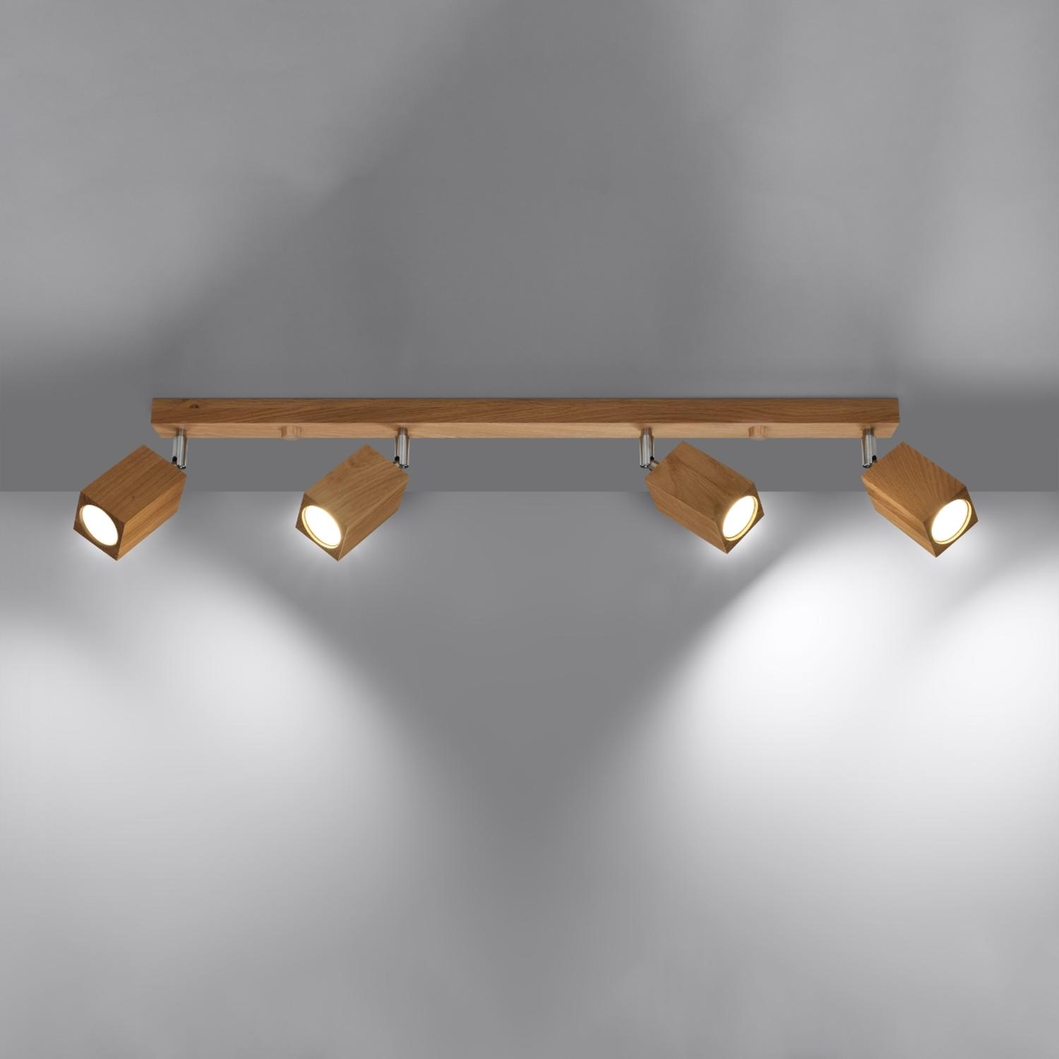 lámpara de techo KEKE 4 de roble, un elegante y moderno complemento que ilumina tu espacio con calidez, combinando diseño sofisticado y funcionalidad en cualquier habitación.