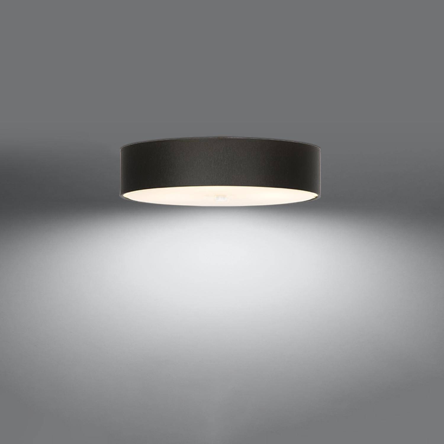 lámpara de techo SKALA 50 en elegante color negro. Ideal para iluminar y dar un toque moderno a cualquier espacio. Perfecta para vivir con estilo y sofisticación.