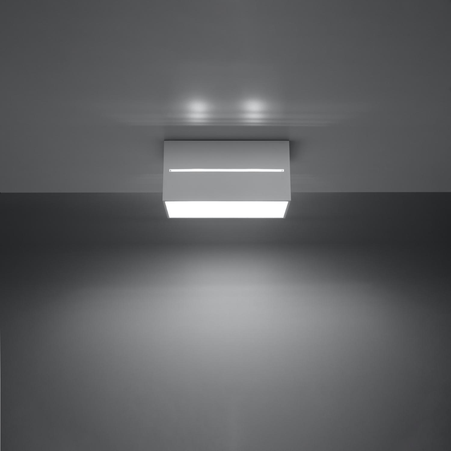 lámpara de techo LOBO 2 blanca: un diseño moderno y elegante que ilumina tu espacio con estilo. Perfecta para cualquier habitación, aporta un toque contemporáneo y sofisticado.