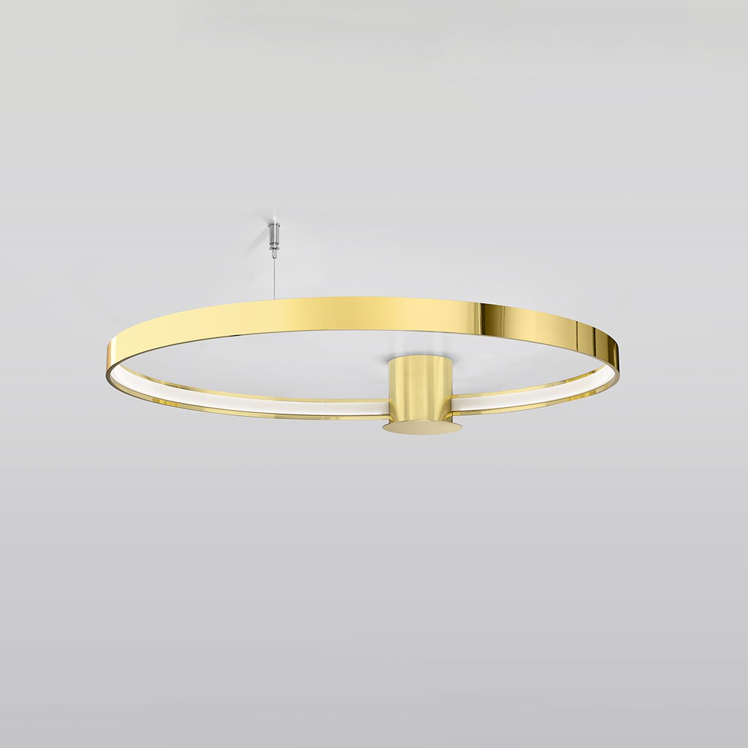 lámpara de techo RIO 78 en elegante oro pulido. Con tecnología LED, ofrece una cálida luz de 3000K, perfecta para crear ambientes acogedores y sofisticados en cualquier espacio.