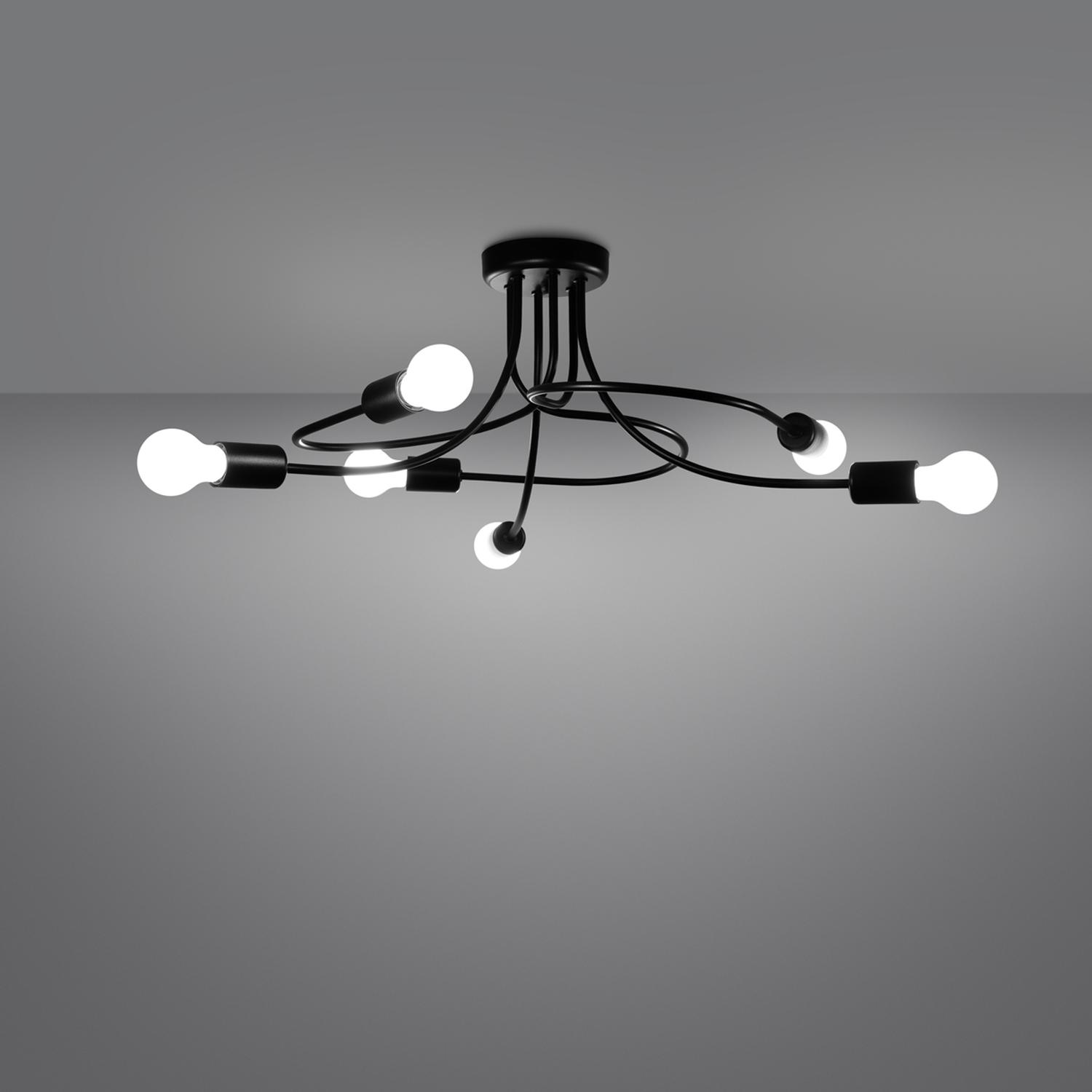 araña LEVAR 6 negra: la fusión ideal de estilo y utilidad. Su diseño elegante irradia luz cálida, transformando cualquier espacio en un ambiente acogedor perfecto para tu hogar.