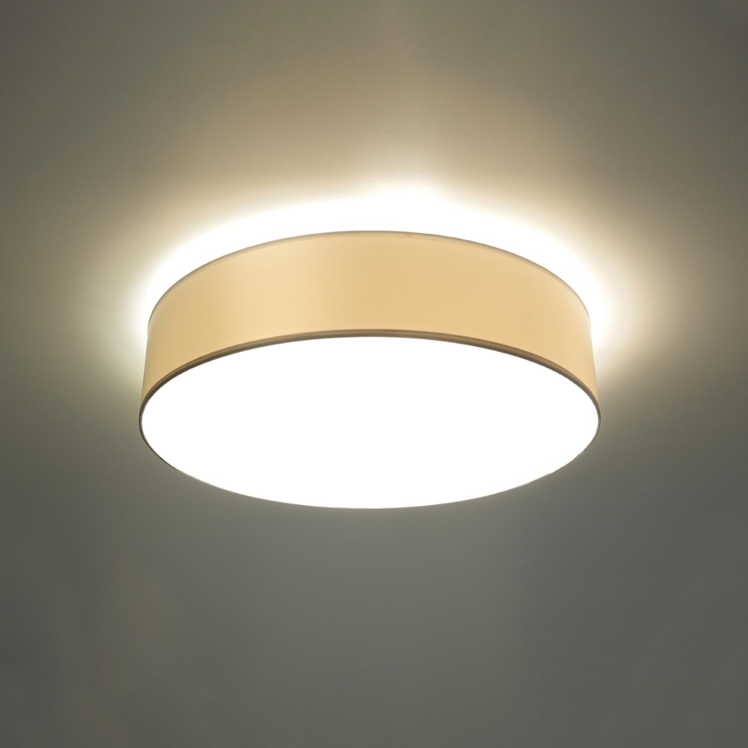 plafón ARENA 55 en blanco: la fusión perfecta de estilo y utilidad. Su diseño minimalista aporta calidez y luminosidad, convirtiendo cada espacio de tu hogar en un refugio acogedor.