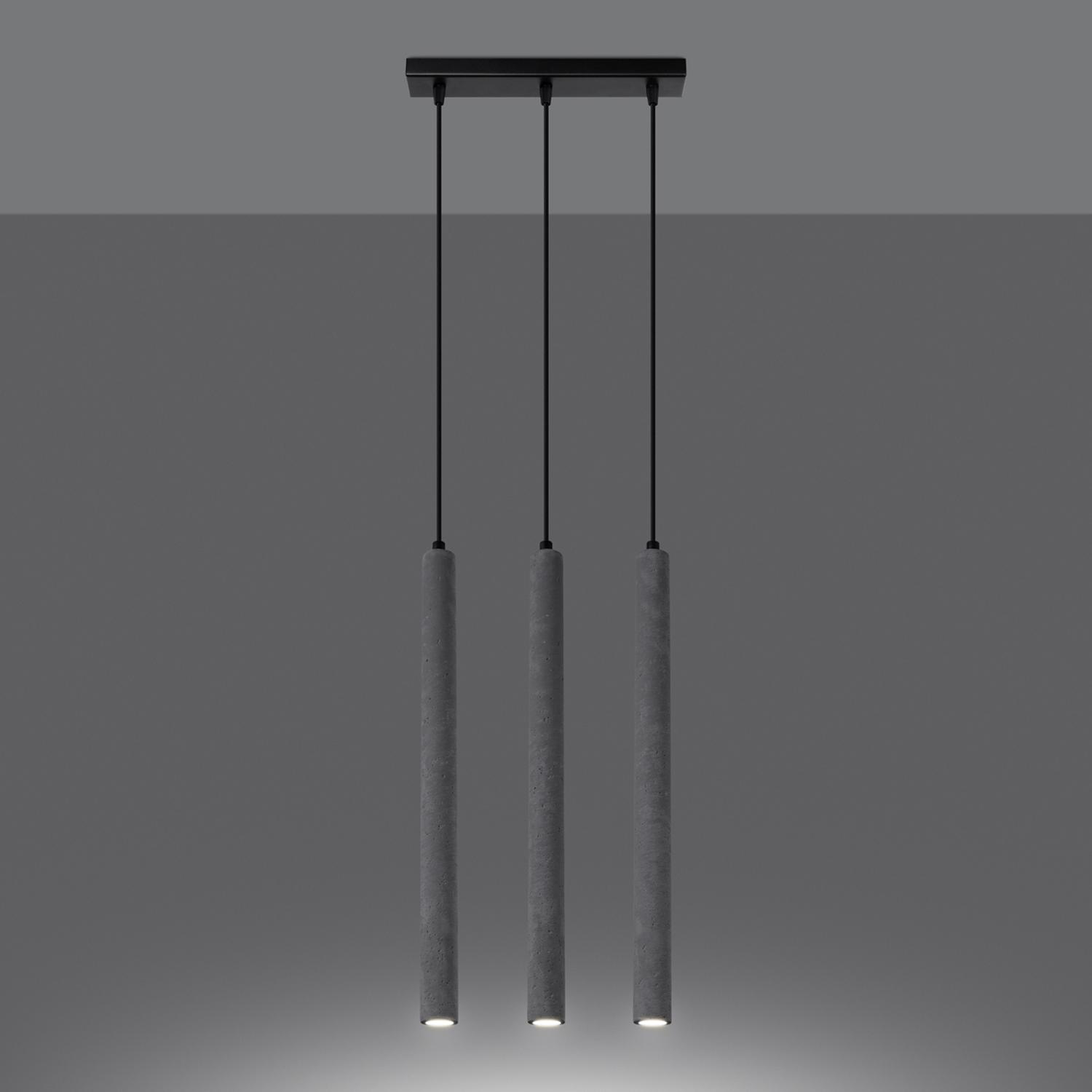 lámpara colgante PASTELO 3L de hormigón, perfecta para dar un toque moderno y elegante a cualquier espacio. Resalta la decoración industrial con su diseño único y materiales de calidad.